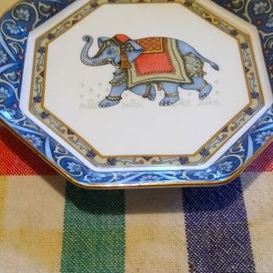 WEDGWOOD 5398 Blue Elephant Bone China 5" Octagonal Tray 1-1/2" Elephant 1992
